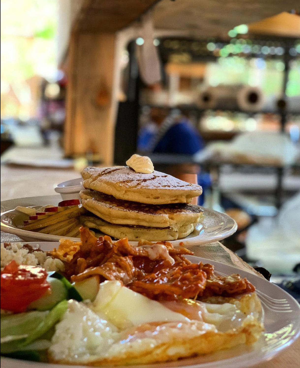Desayuno campestre servido en el restaurante